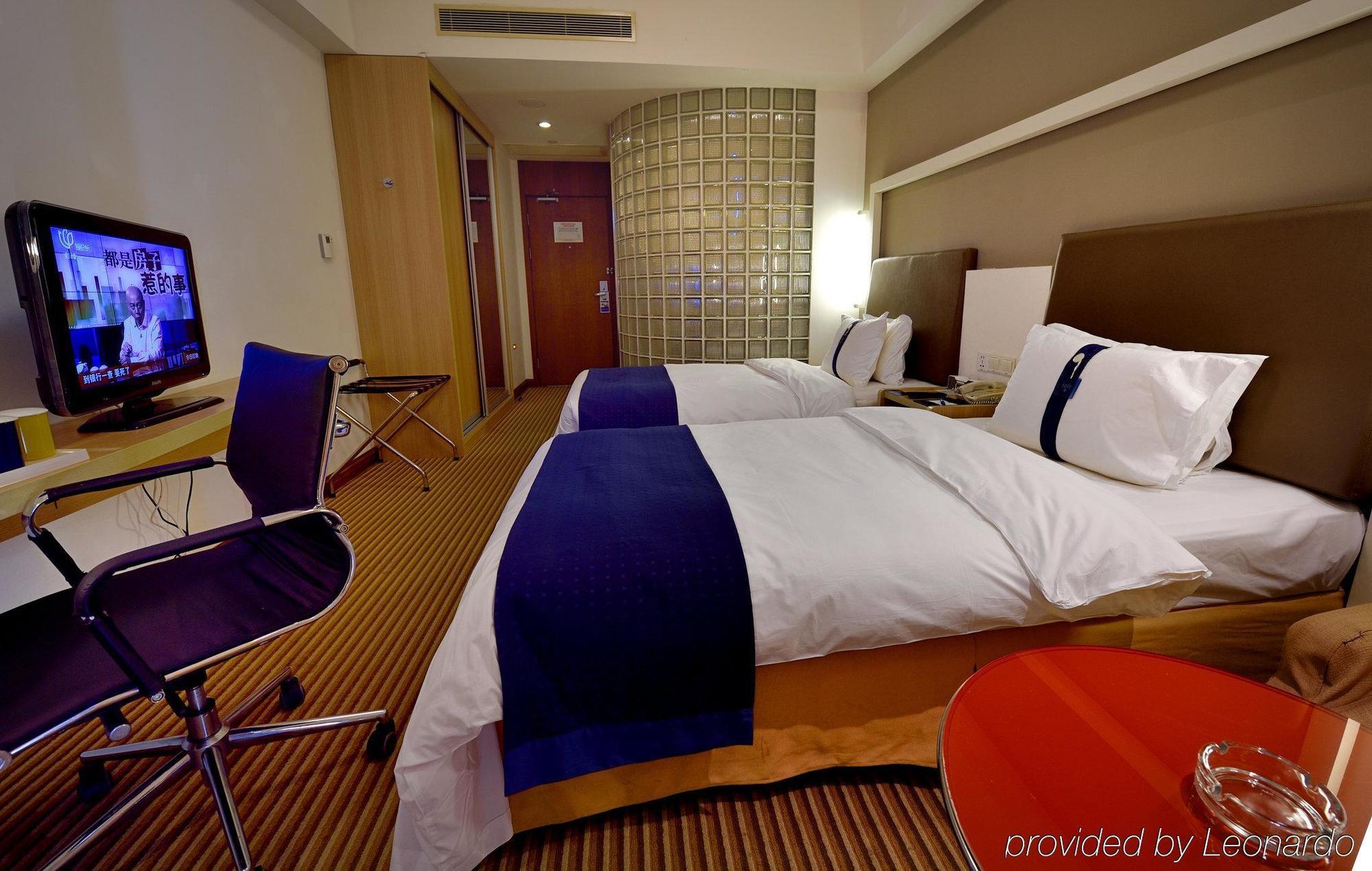Holiday Inn Express Shanghai Nanhuizui Buitenkant foto