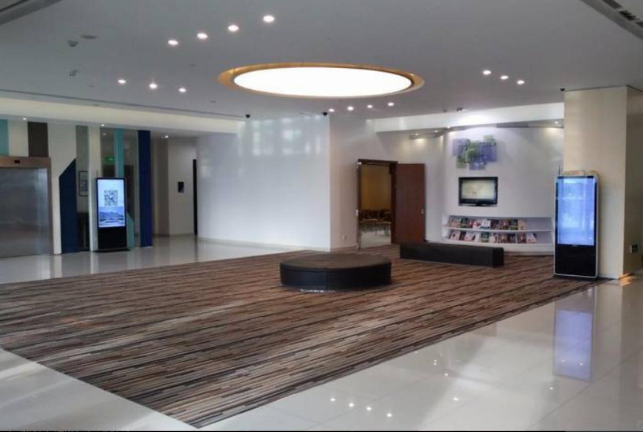Holiday Inn Express Shanghai Nanhuizui Buitenkant foto